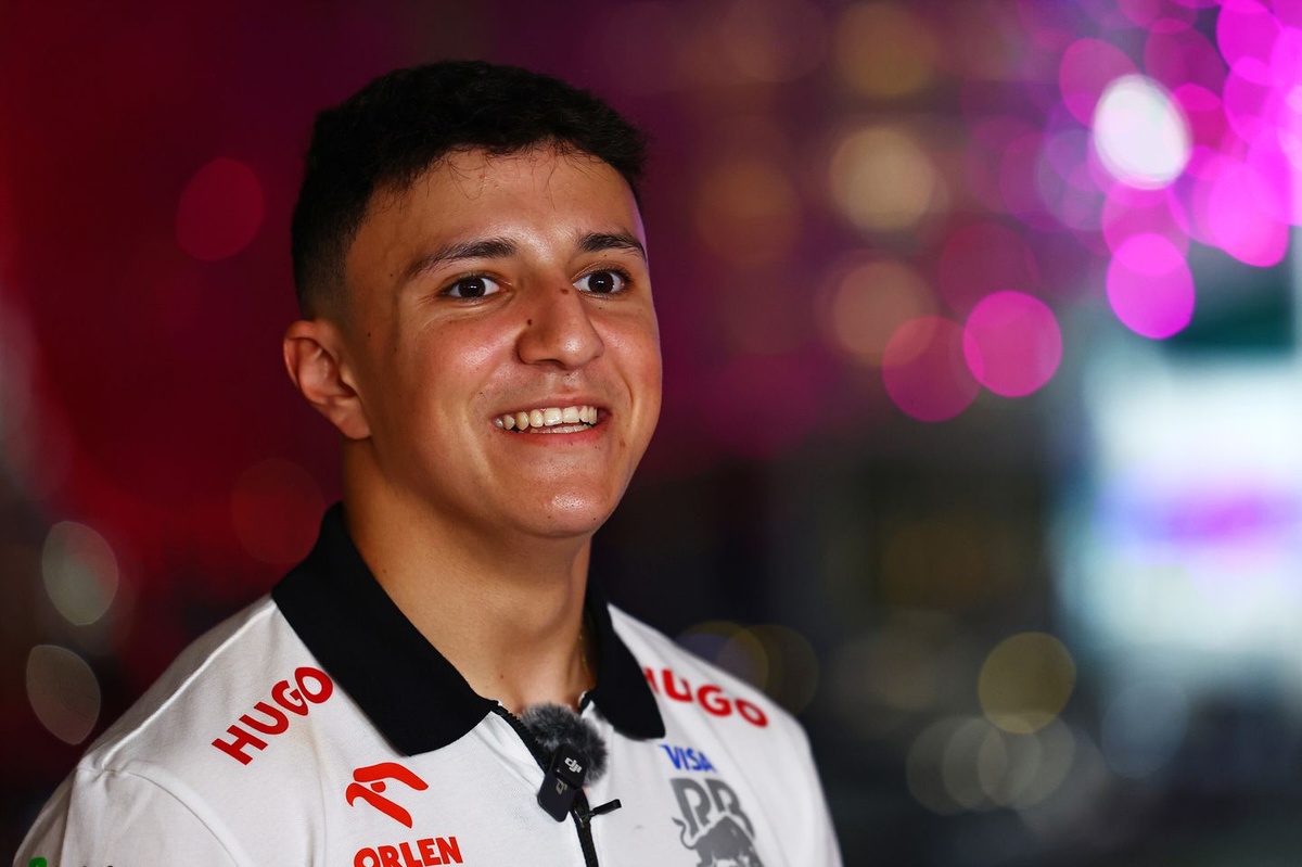 Red Bull promoveert Isack Hadjar naar zusterteam RB F1