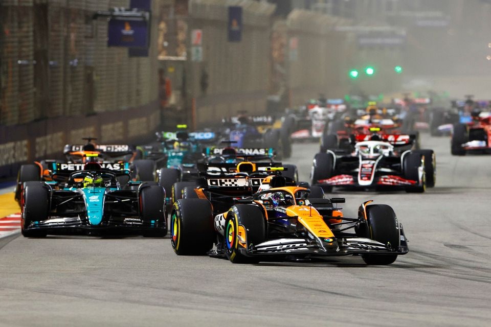 McLaren: F1-stewards handelden ongepast in duel Norris-Verstappen